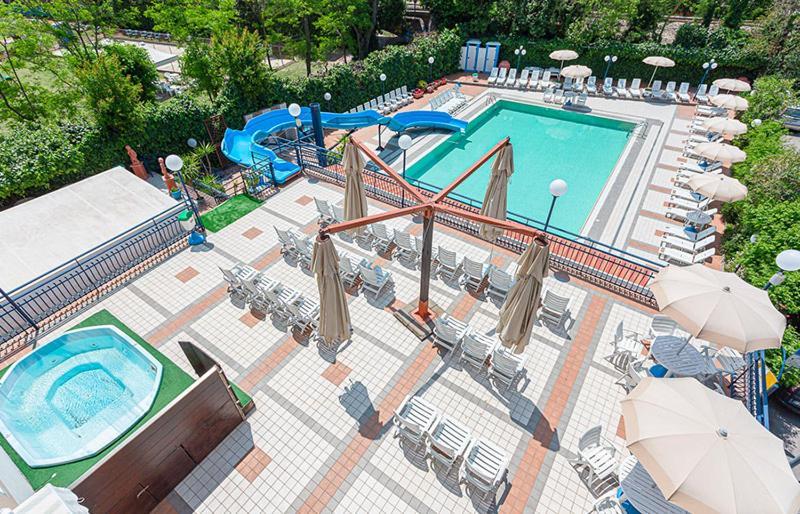 Hotel Minerva Gatteo a Mare Eksteriør bilde